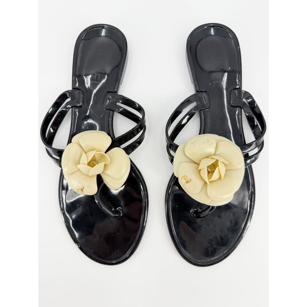 Chanel Camellia Jelly Thong Sandals Black Ivory Rubber CC Logo Flat Shoes 38